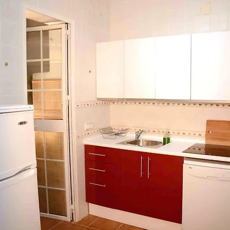 Great Location In Old Town Apartment *