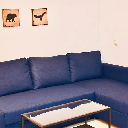 Great Location In Old Town Apartment